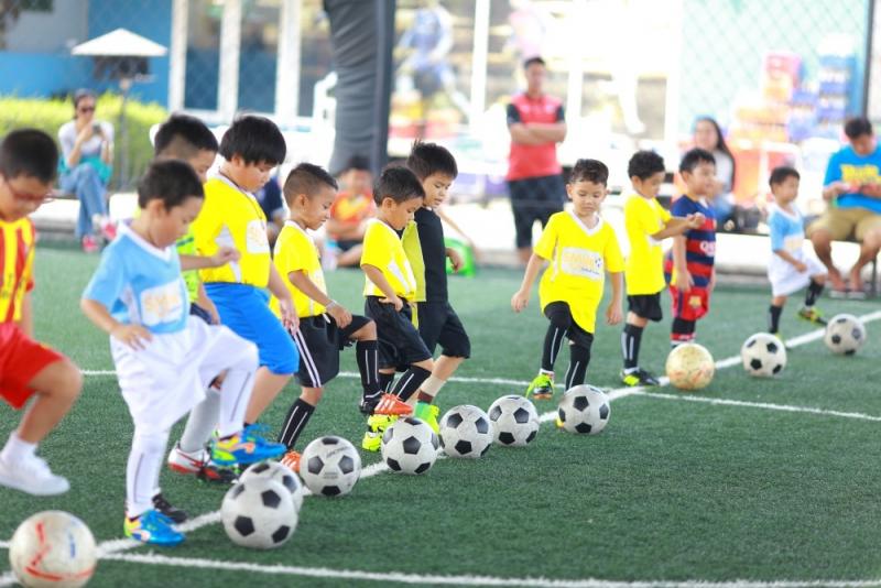 Name:  Smile-Football-20160403.jpg
Views: 63
Size:  69.4 KB